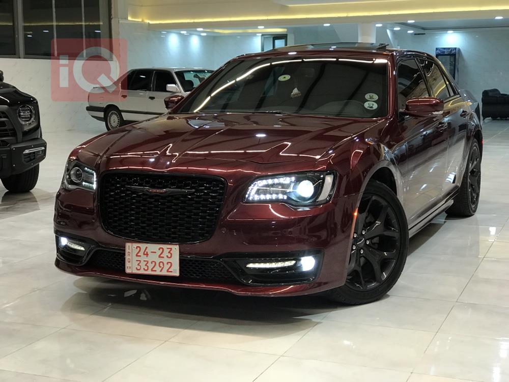 كرايسلر 300